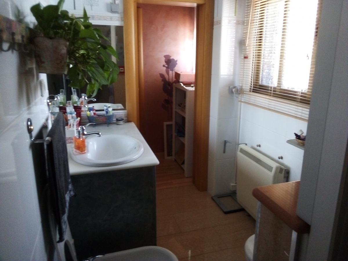02-08-2019_35Cuarto baño 2º planta2.jpg